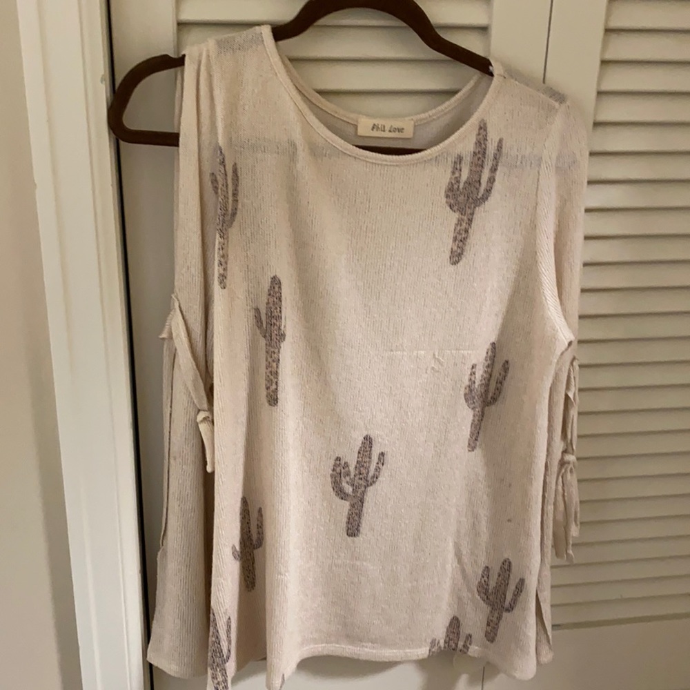Leopard cactus sweater, cute cold shoulder / arm tie details! - Picture 1 of 7